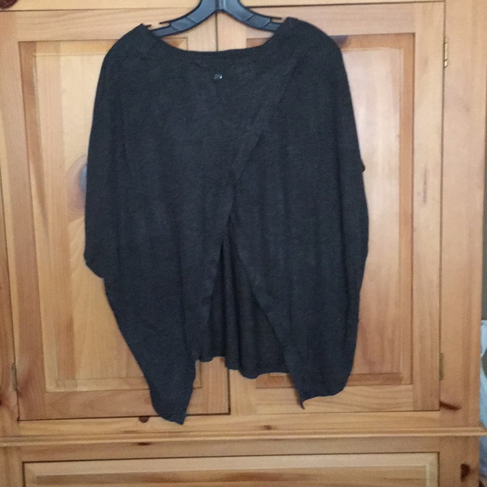 Lululemon top